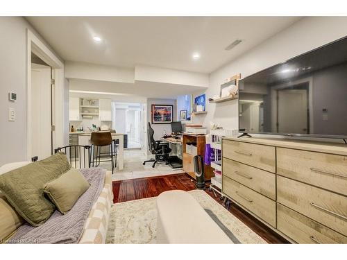 33 Orchid Crescent, Kitchener, ON - Indoor