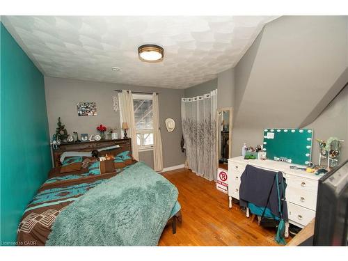 535 Mcdowell Road E, Simcoe, ON - Indoor Photo Showing Bedroom