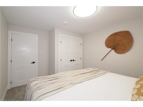 238 Eagle Street S, Cambridge, ON - Indoor Photo Showing Bedroom