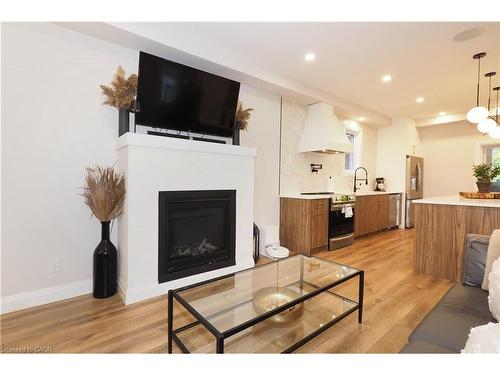 238 Eagle Street S, Cambridge, ON - Indoor Photo Showing Living Room With Fireplace