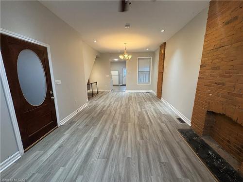 126 Park Street N, Hamilton, ON - Indoor Photo Showing Other Room