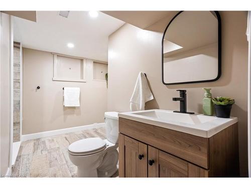 66 Chestnut Street, Kitchener, ON - Indoor