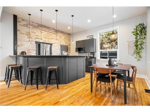 66 Chestnut Street, Kitchener, ON - Indoor