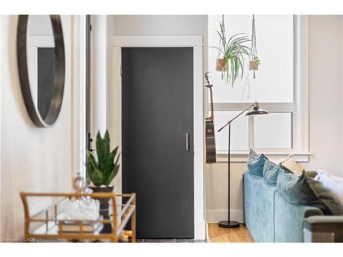 66 Chestnut Street, Kitchener, ON - Indoor Photo Showing Other Room