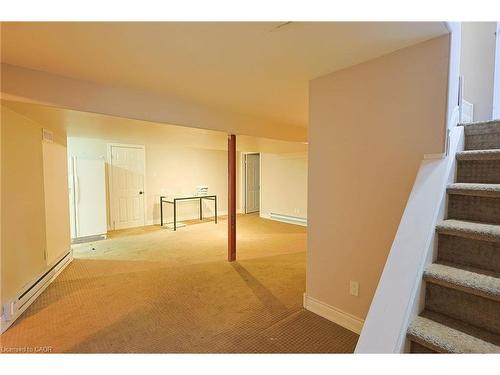 122 Fundy Avenue, London, ON - Indoor Photo Showing Other Room