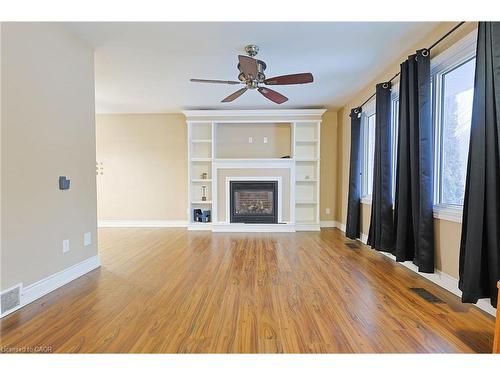 122 Fundy Avenue, London, ON - Indoor Photo Showing Living Room With Fireplace