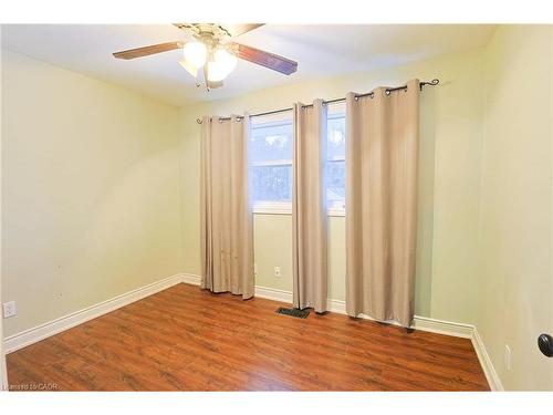 122 Fundy Avenue, London, ON - Indoor Photo Showing Other Room