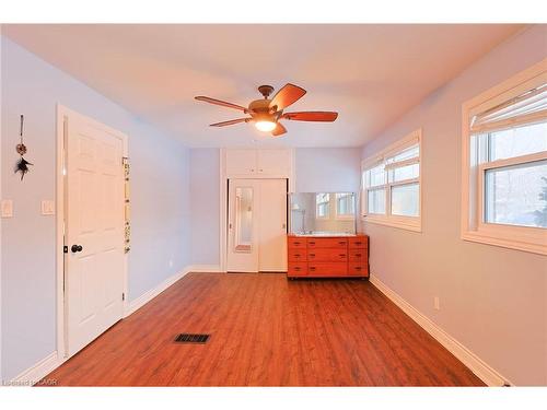 122 Fundy Avenue, London, ON - Indoor Photo Showing Other Room