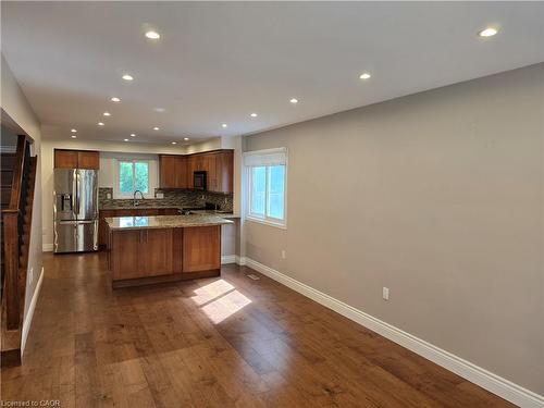 1278 Hammond Street, Burlington, ON - Indoor Photo Showing Kitchen