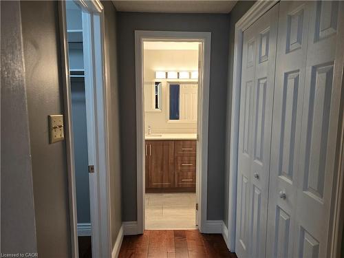 1278 Hammond Street, Burlington, ON - Indoor Photo Showing Other Room