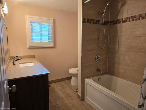 1278 Hammond Street, Burlington, ON - Indoor Photo Showing Bathroom