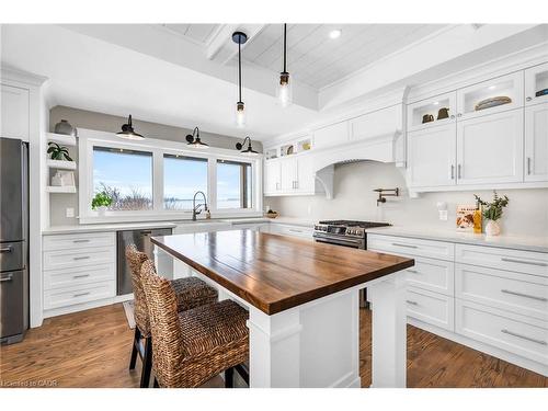 706249 County Rd 21, Mulmur, ON - Indoor Photo Showing Kitchen With Upgraded Kitchen