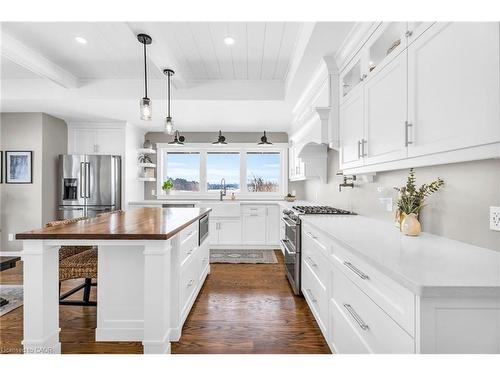 706249 County Rd 21, Mulmur, ON - Indoor Photo Showing Kitchen With Upgraded Kitchen