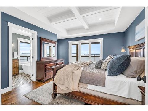 706249 County Rd 21, Mulmur, ON - Indoor Photo Showing Bedroom
