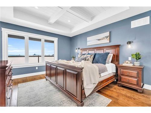 706249 County Rd 21, Mulmur, ON - Indoor Photo Showing Bedroom