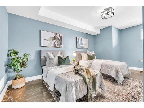 706249 County Rd 21, Mulmur, ON - Indoor Photo Showing Bedroom