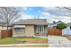 48 Arbutus Crescent  Stoney Creek, ON L8J 1M8