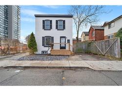 73 Peter Street  Hamilton, ON L8R 1T4