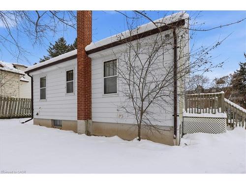 389 Erb Street W, Waterloo, ON - Outdoor