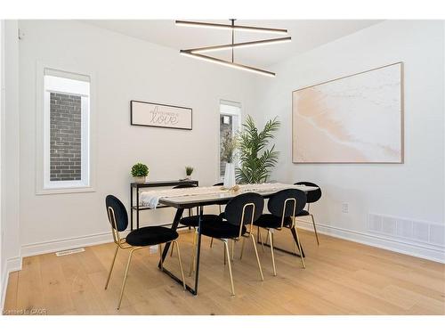 66 Cesar Place, Ancaster, ON - Indoor Photo Showing Dining Room