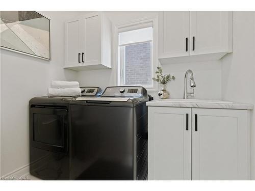 66 Cesar Place, Ancaster, ON - Indoor Photo Showing Laundry Room