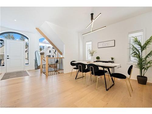 66 Cesar Place, Ancaster, ON - Indoor Photo Showing Other Room