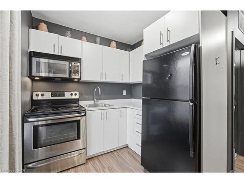 305 Cannon Street E, Hamilton, ON - Indoor Photo Showing Kitchen