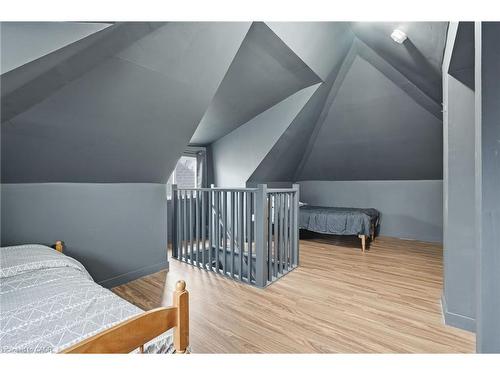 305 Cannon Street E, Hamilton, ON - Indoor