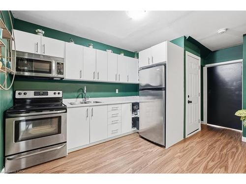 305 Cannon Street E, Hamilton, ON - Indoor Photo Showing Kitchen