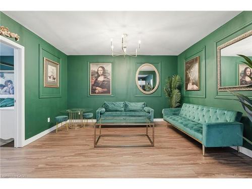 305 Cannon Street E, Hamilton, ON - Indoor