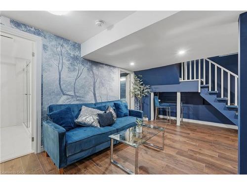 305 Cannon Street E, Hamilton, ON - Indoor