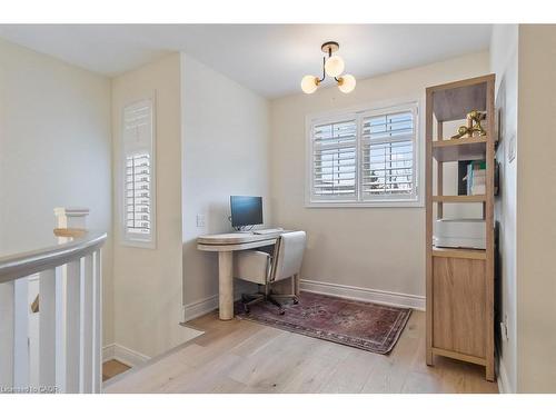 2301 Baronwood Drive, Oakville, ON - Indoor Photo Showing Other Room