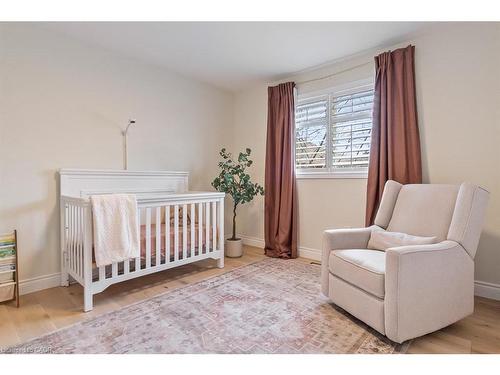 2301 Baronwood Drive, Oakville, ON - Indoor Photo Showing Bedroom