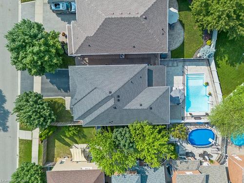 2301 Baronwood Drive, Oakville, ON - Outdoor