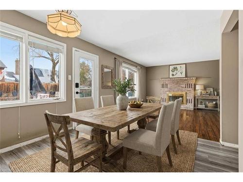95 Scenic Wood Crescent, Kitchener, ON - Indoor Photo Showing Dining Room