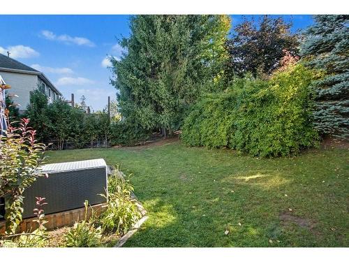 166 Westvale Drive, Waterloo, ON - Outdoor