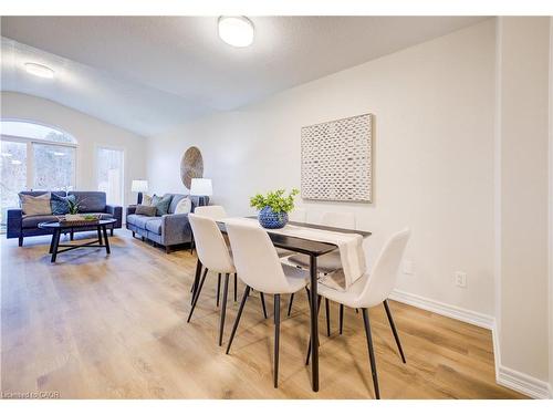 98 Colton Circle, Kitchener, ON - Indoor Photo Showing Dining Room
