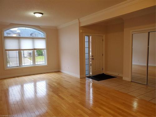 21 Pamela Lane, Cambridge, ON - Indoor Photo Showing Other Room