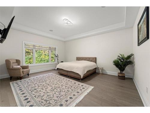 121 Milky Way Drive, Richmond Hill, ON - Indoor Photo Showing Bedroom