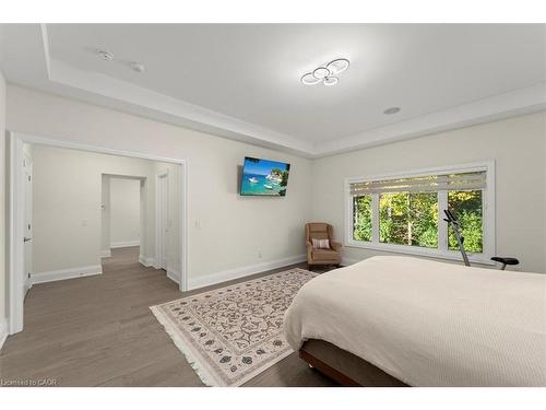 121 Milky Way Drive, Richmond Hill, ON - Indoor Photo Showing Bedroom