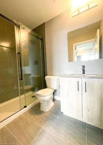 605-108 Garment Street, Kitchener, ON - Indoor Photo Showing Bathroom