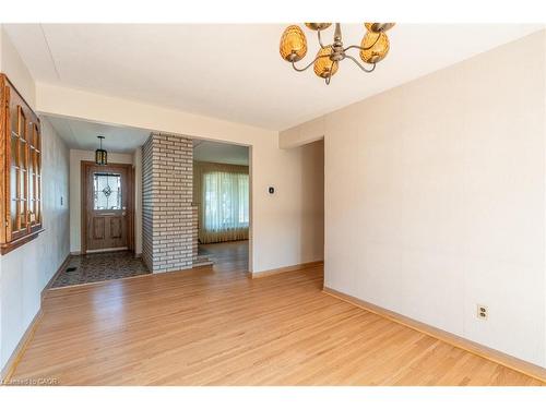 654 Hiawatha Boulevard, Ancaster, ON - Indoor Photo Showing Other Room