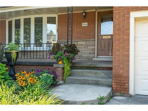 654 Hiawatha Boulevard, Ancaster, ON - Outdoor With Deck Patio Veranda With Exterior