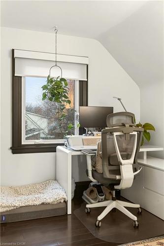 17 Gary Avenue, Hamilton, ON - Indoor