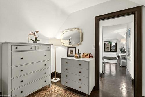 17 Gary Avenue, Hamilton, ON - Indoor