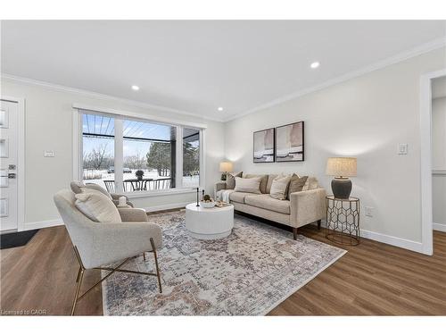 72 Harts Lane W, Guelph, ON - Indoor Photo Showing Living Room