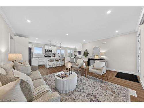 72 Harts Lane W, Guelph, ON - Indoor Photo Showing Living Room