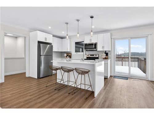 72 Harts Lane W, Guelph, ON - Indoor Photo Showing Kitchen