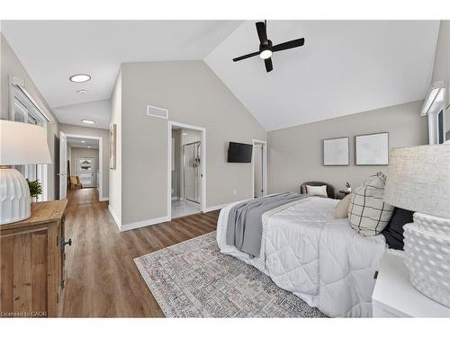 72 Harts Lane W, Guelph, ON - Indoor Photo Showing Bedroom