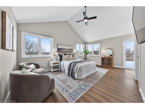 72 Harts Lane W, Guelph, ON - Indoor Photo Showing Bedroom